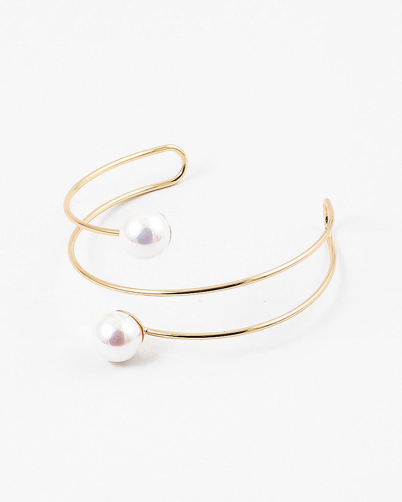 Metal Cuff with Pearls